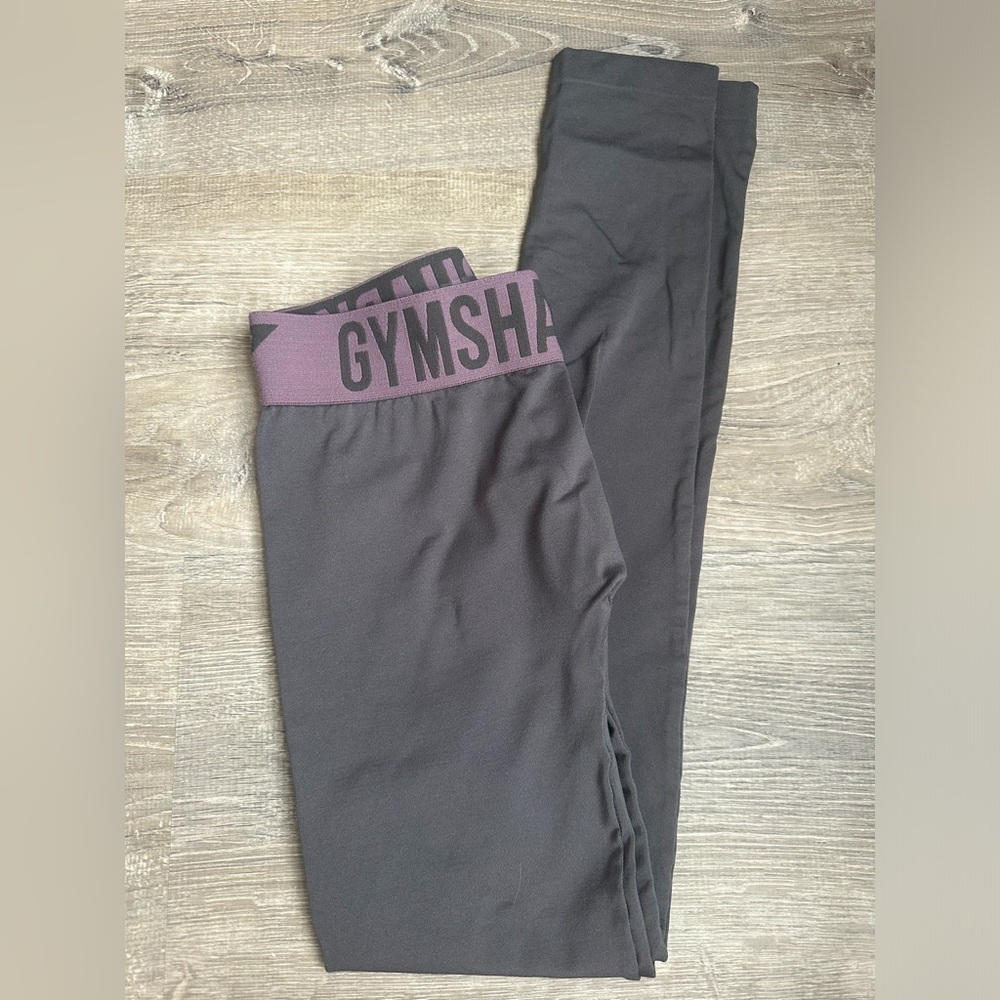 Size XS- Gymshark Leggings- gray with purple band